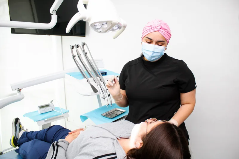 Atención dental para el cuidado de las encías